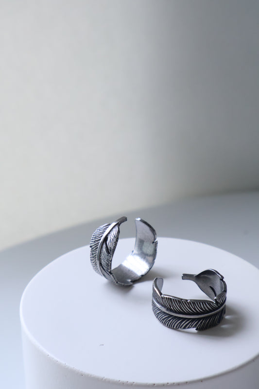 Vintage Plume Adjustable Ring