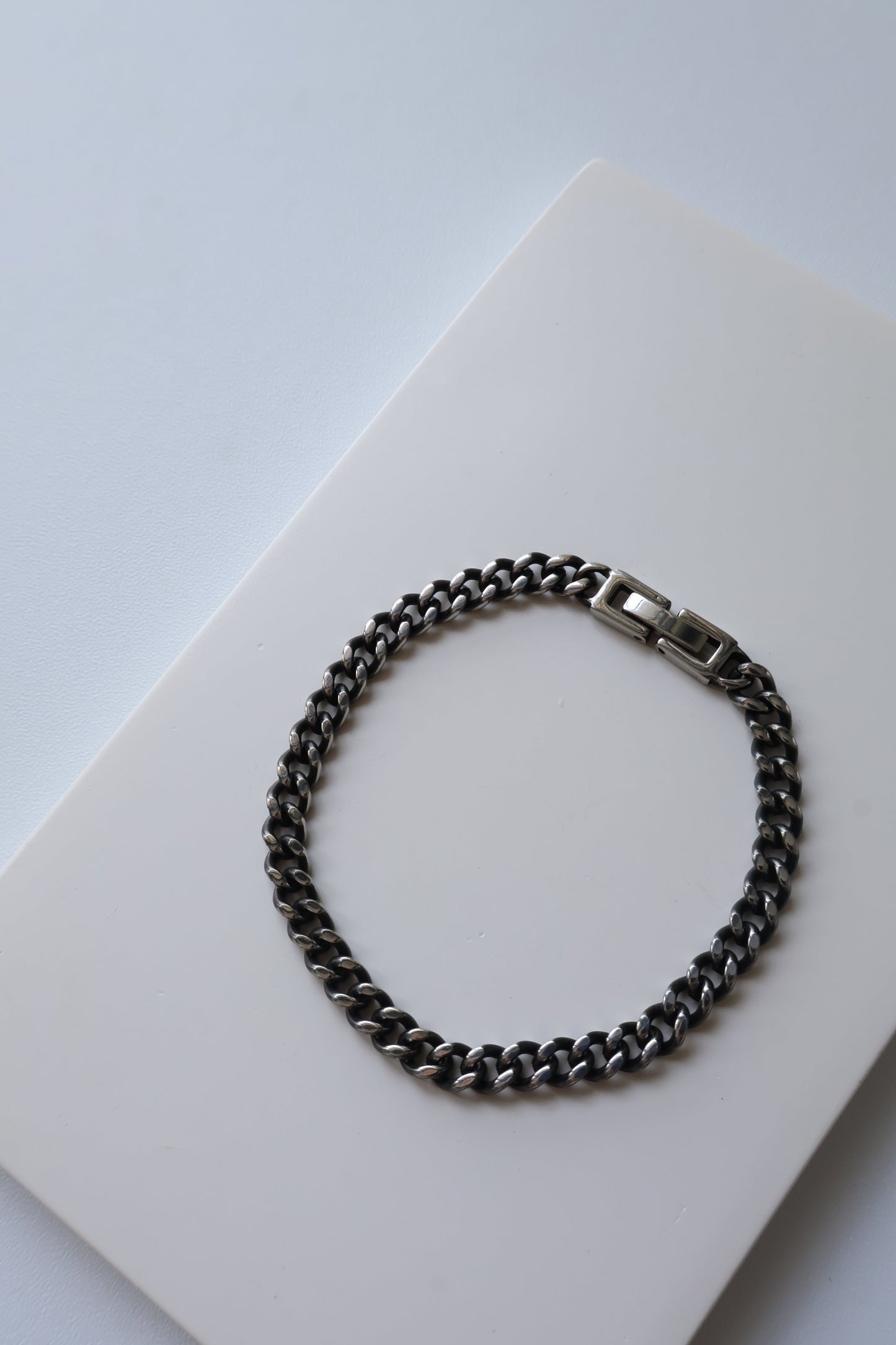 Classic Chain Bracelets - Gifts to the Loved One