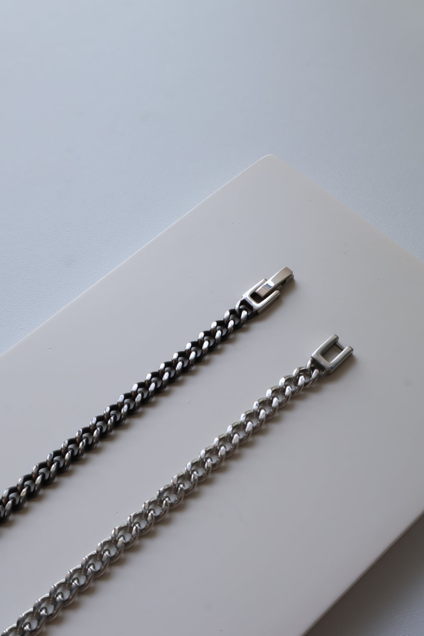 Classic Chain Bracelets - Gifts to the Loved One